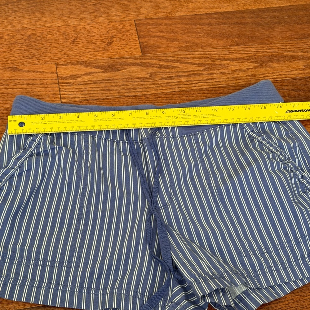 a.n.a Women’s Casual Shorts 3 Pairs - Picture 7 of 9